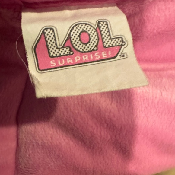 LOL Surprise MGA 40”W 59” Pink Weighted Gentle Hug Blanket Throw - Picture 5 of 10